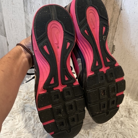 Nike Dual Fushion TR Running Shoe - Picture 13 of 15